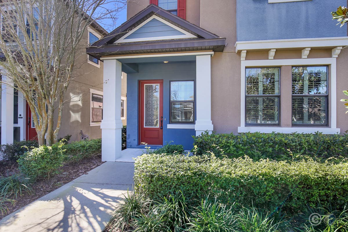 Front/ Entry