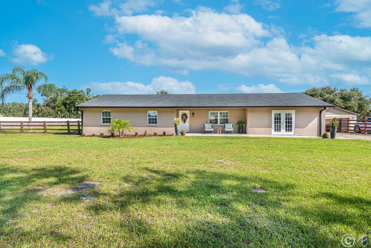 Home for Sale: 320 Moccasin Hollow Rd, Lithia - Front