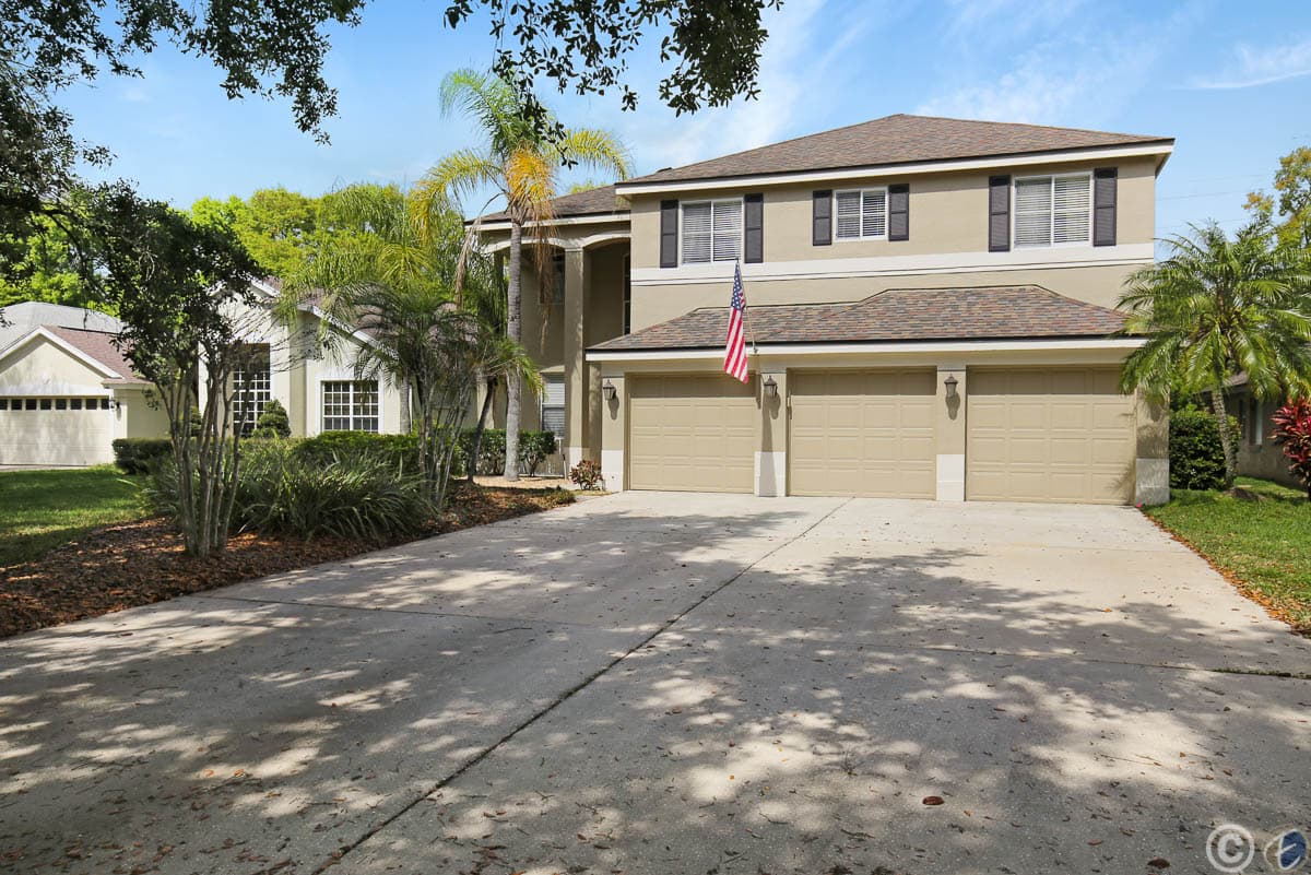 Home for Rent: 5602 Shady Creek Ct, Valrico - Front