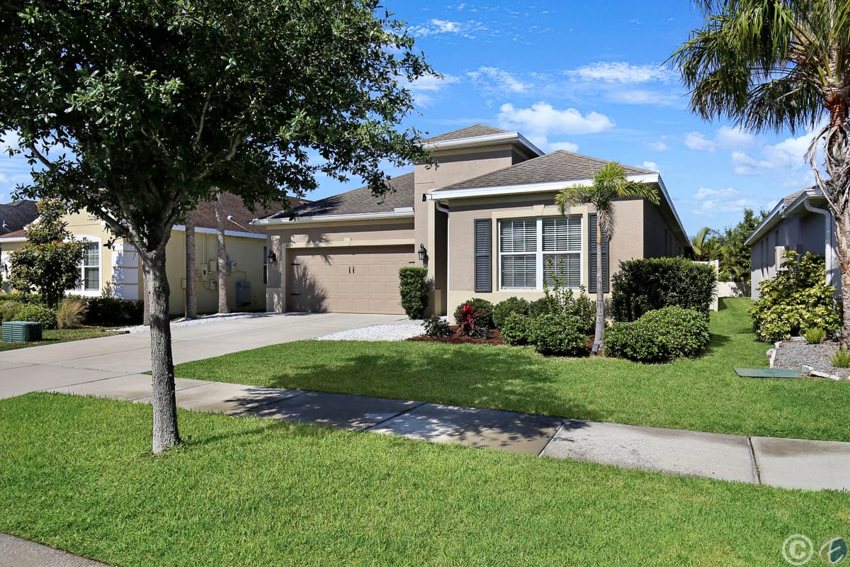 Home for Sale: 17525 Buckingham Garden Drive, Lithia - Front