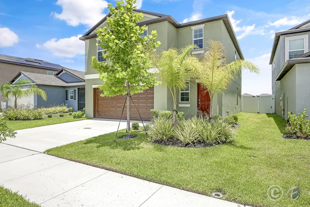 Home for Rent: 12712 maple Bonsai Dr, Riverview - Front