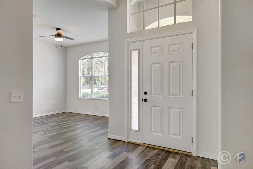 Home for Rent: 6204 Whimbrelwood Dr, Lithia - Entry