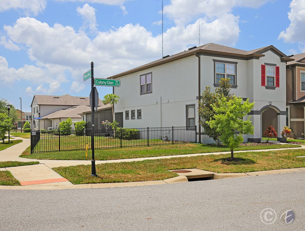 Home for Rent: 5737 Colony Glen Rd, Lithia - Front