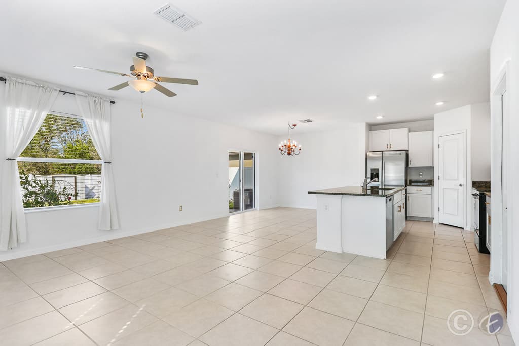 Home for Rent: 12709 Maple Bonsai Dr, Riverview - Living Room/ Dining Room/ Kitchen