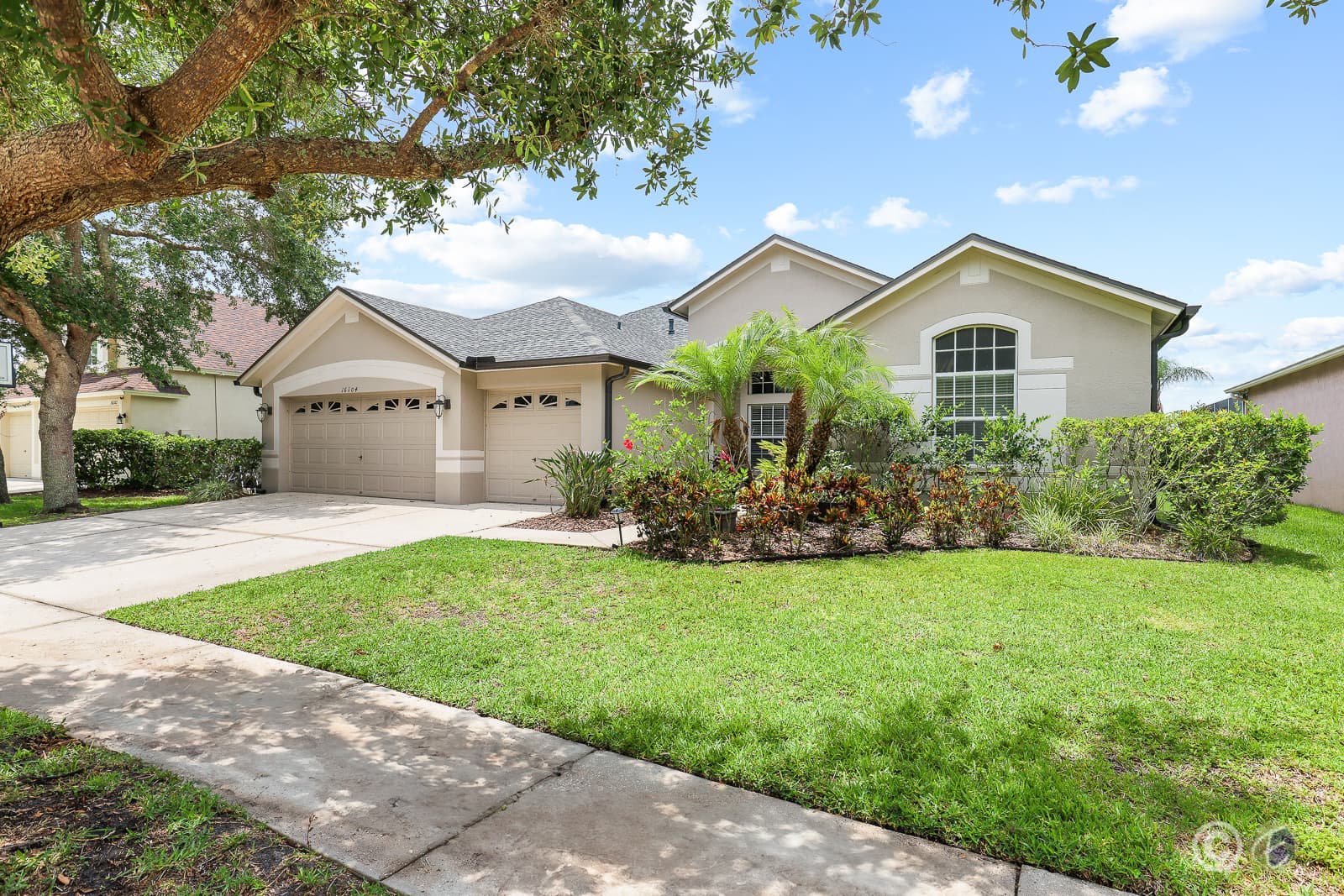 Home for Sale: 16104 Bridgedale Dr, Lithia - Front