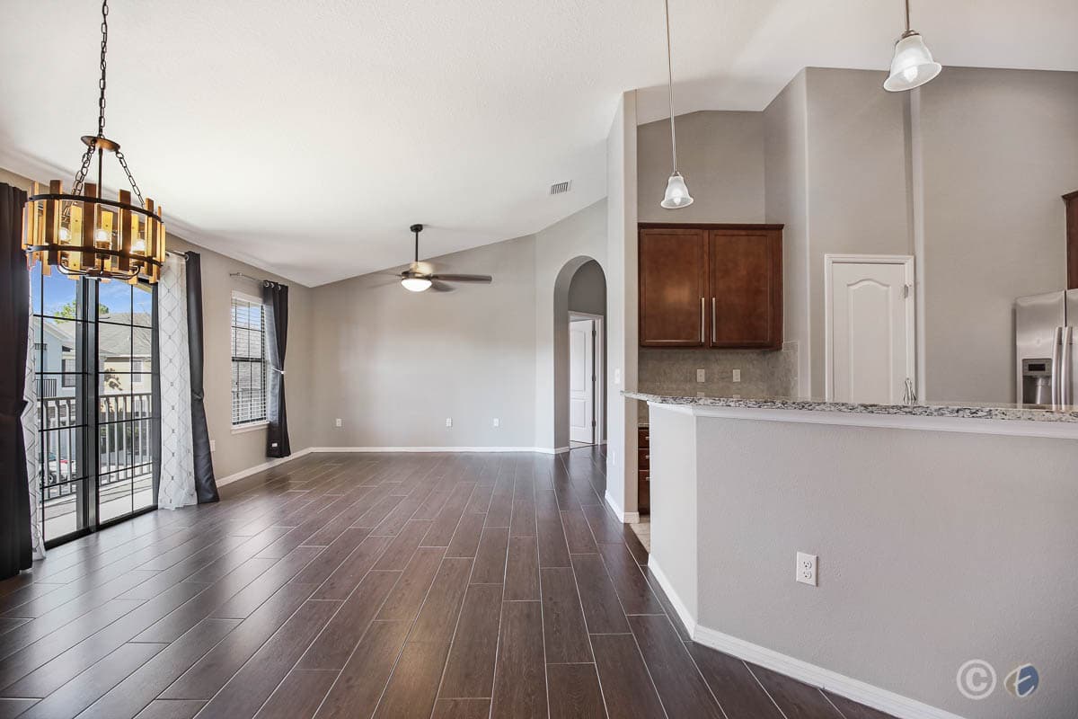 Home for Rent: 5738 Kinglethill Dr, Lithia - File 5738kinglethilldr-2.jpg