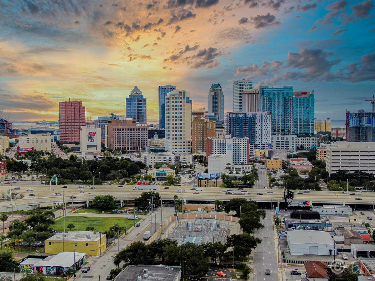 city-tampa-downtown-tampa-night-skyline Agente De Bienes Raices Tampa